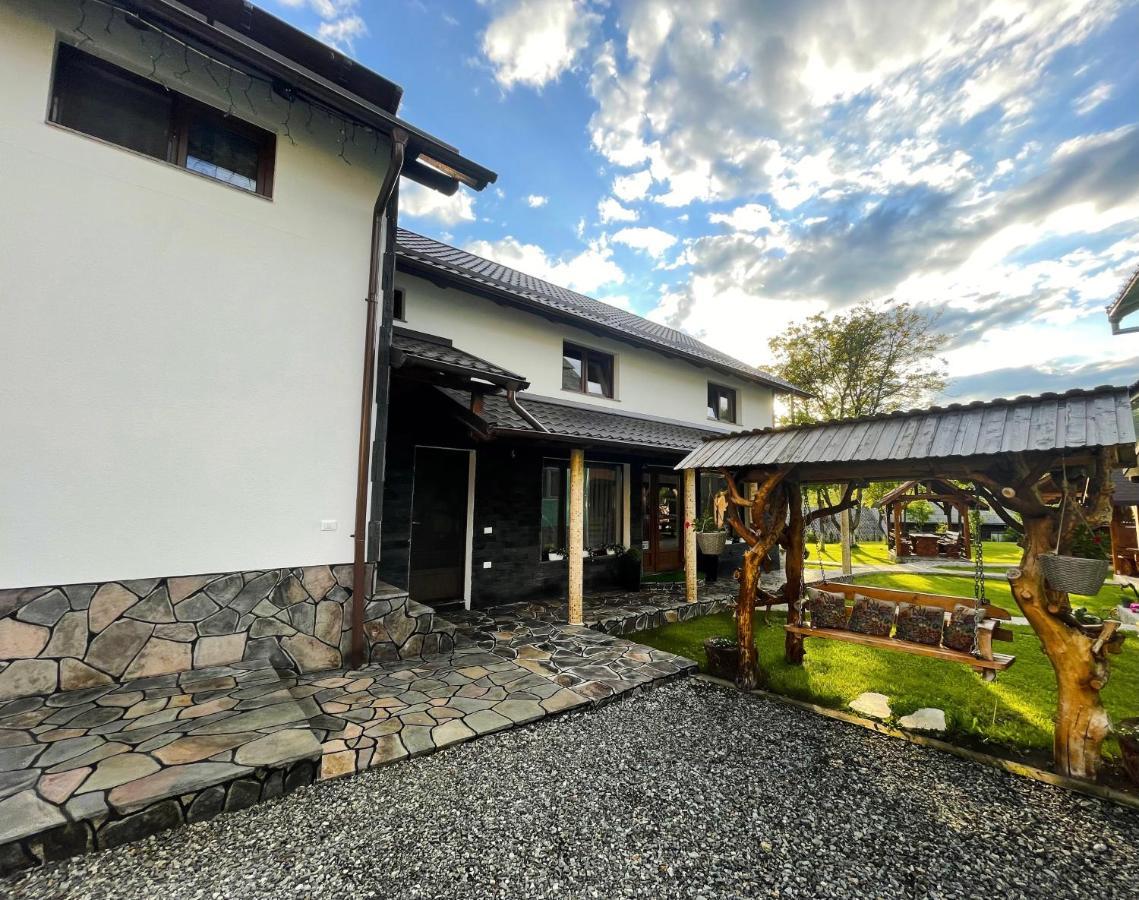 Casa La Bella Vista Hotell Moisei Exteriör bild